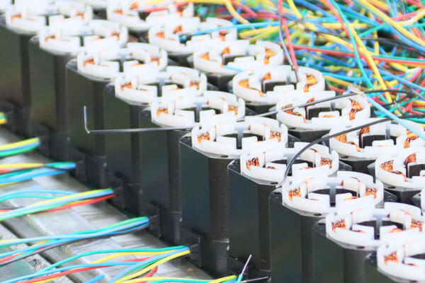 Can We Use a DC Motor Instead of a Servo Motor?