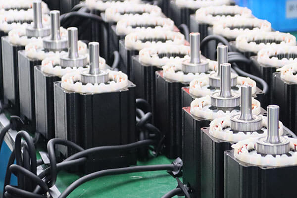 What Is The Difference Between A Ball Screw And A Linear Screw?